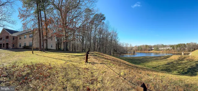 $394,888 | 5902 Cove Landing Road, Unit 202, Burke, VA 22015