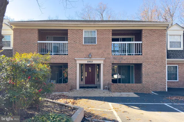 $394,888 | 5902 Cove Landing Road, Unit 202, Burke, VA 22015