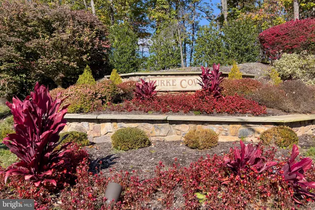 $394,888 | 5902 Cove Landing Road, Unit 202, Burke, VA 22015