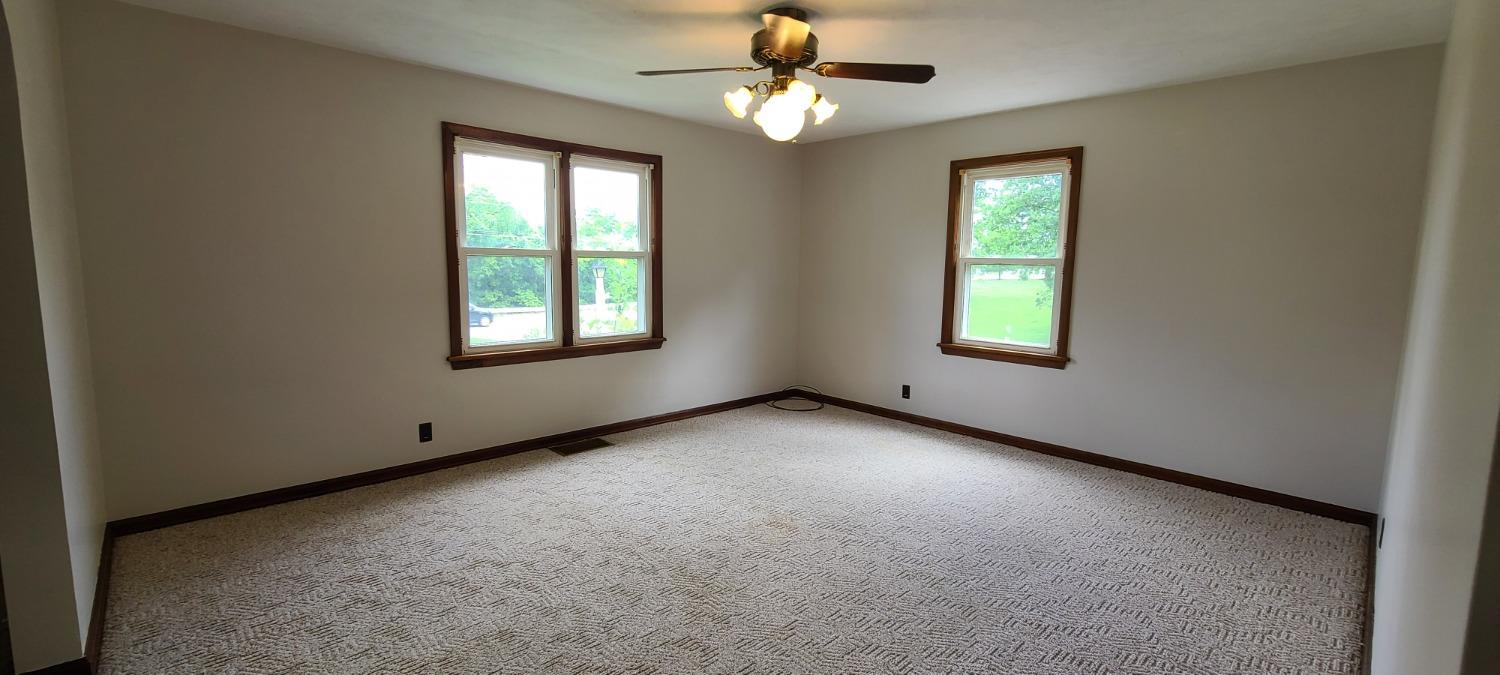 21585 State Line Road Lawrenceburg, IN 47025 - Photo 17 of 27