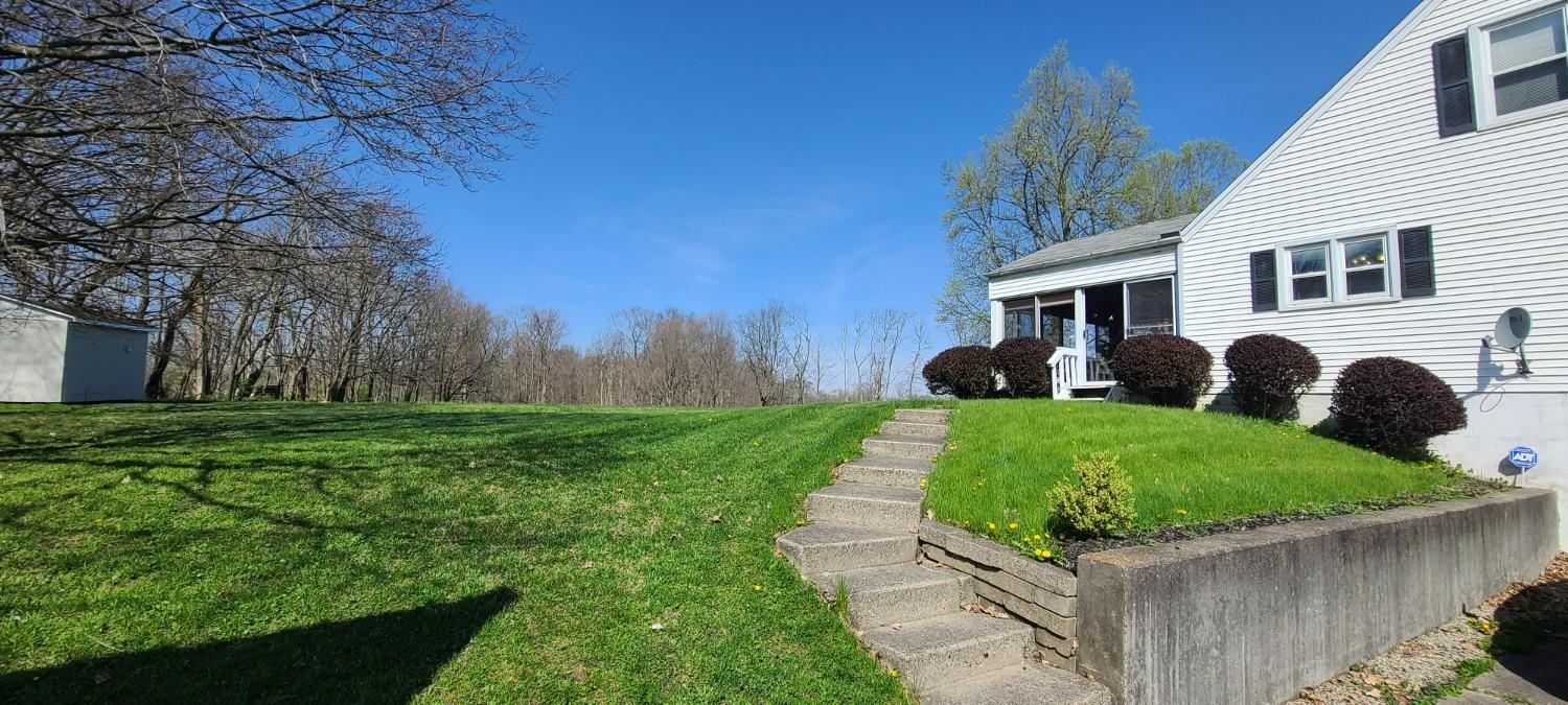 21585 State Line Road Lawrenceburg, IN 47025 - Photo 3 of 27