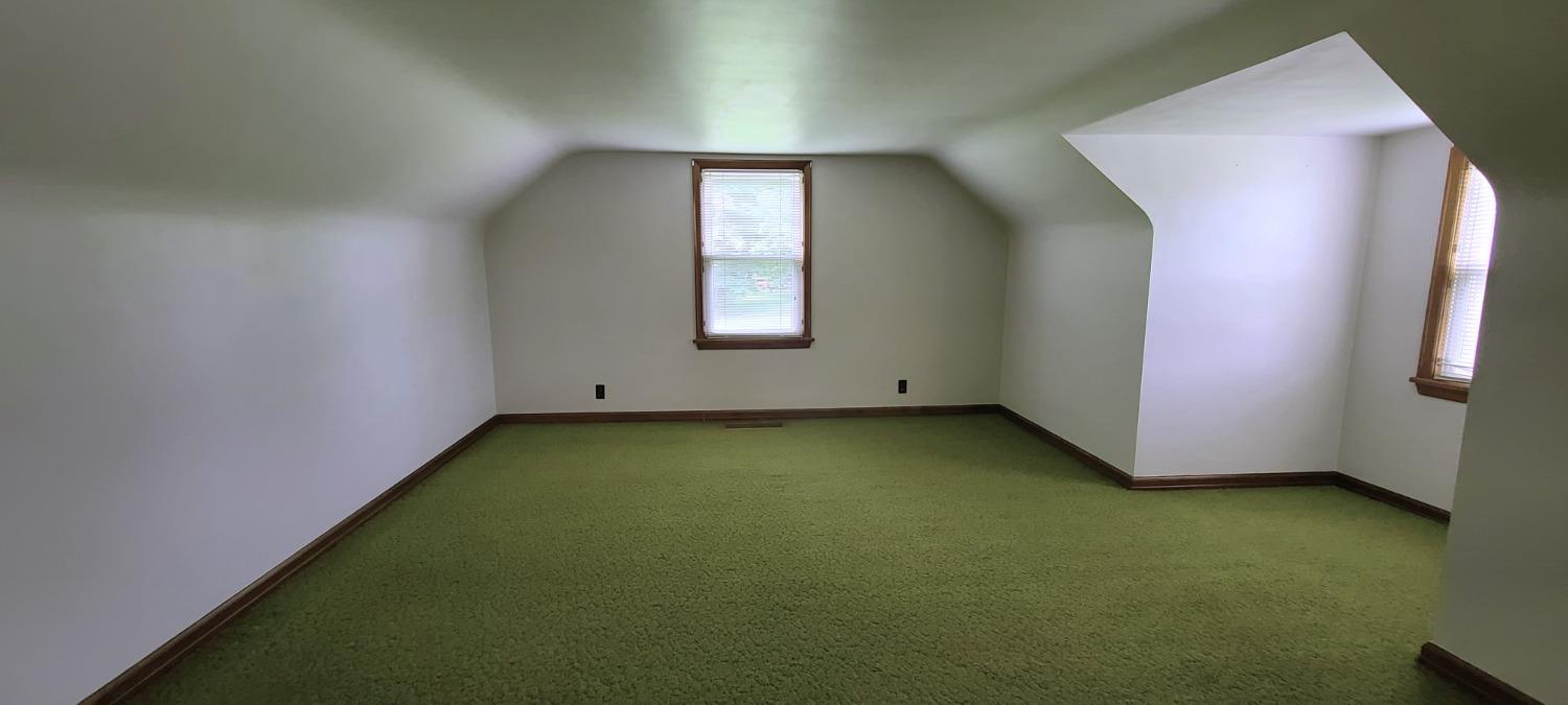 21585 State Line Road Lawrenceburg, IN 47025 - Photo 10 of 27