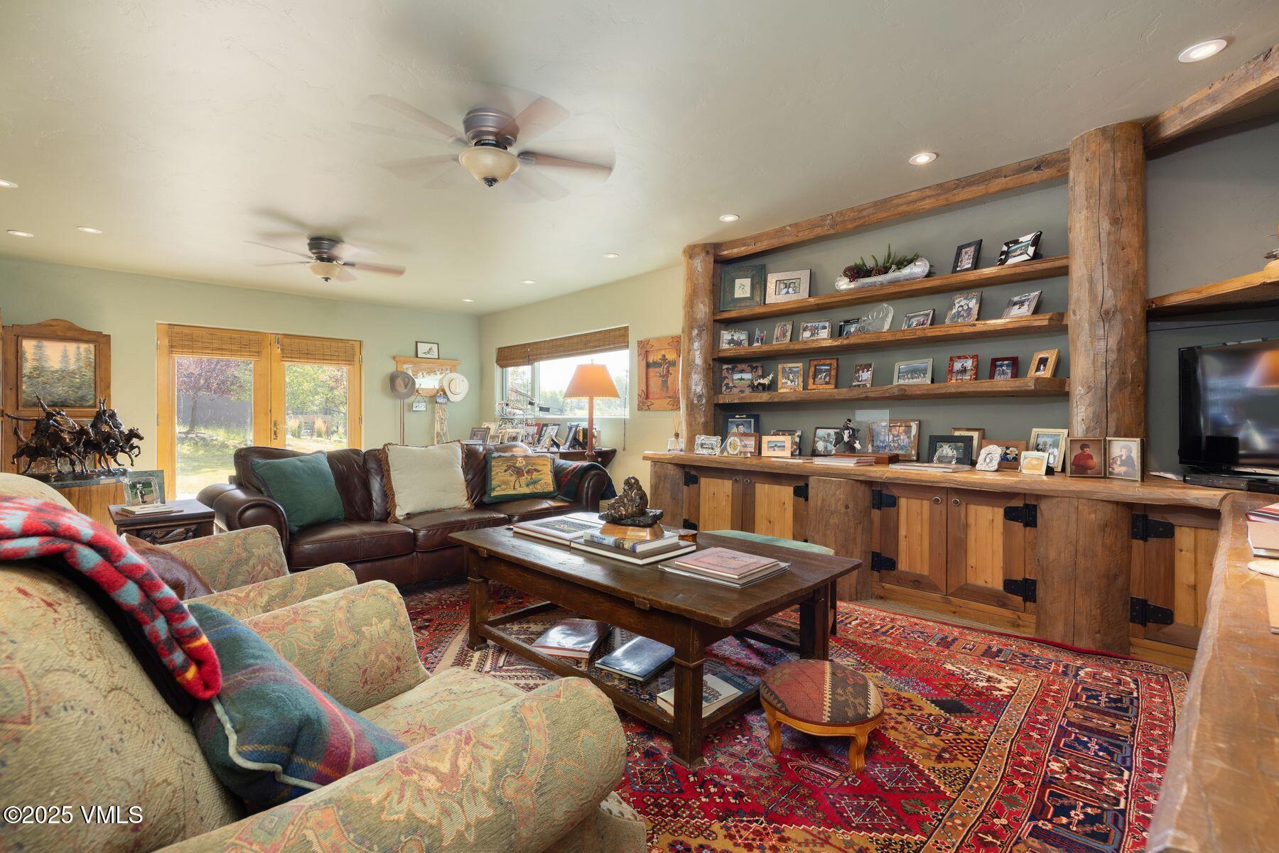 470 Winslow Road Edwards, CO 81632 - Photo 27 of 33 a living room with furniture and a table