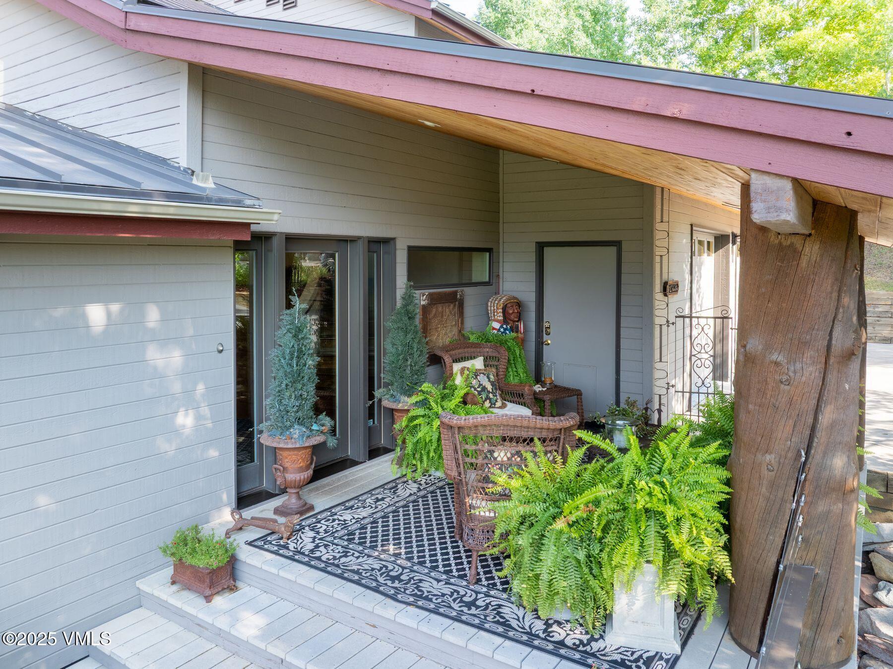 470 Winslow Road Edwards, CO 81632 - Photo 10 of 33 a front view of a house with porch