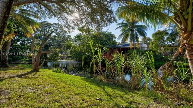 $475,000 | 6120 Northwest 2nd Street, Margate, FL 33063