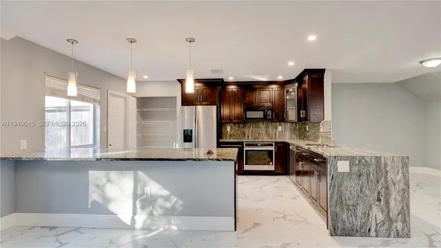 $475,000 | 6120 Northwest 2nd Street, Margate, FL 33063