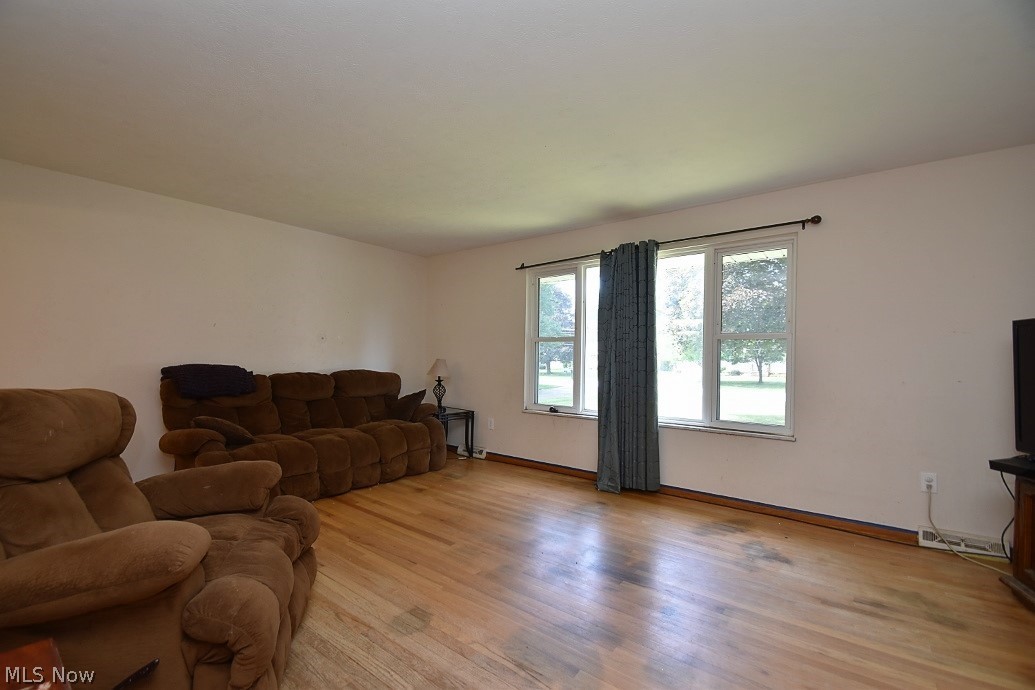 8399 Webster Road Strongsville, OH 44136 - Photo 5 of 21