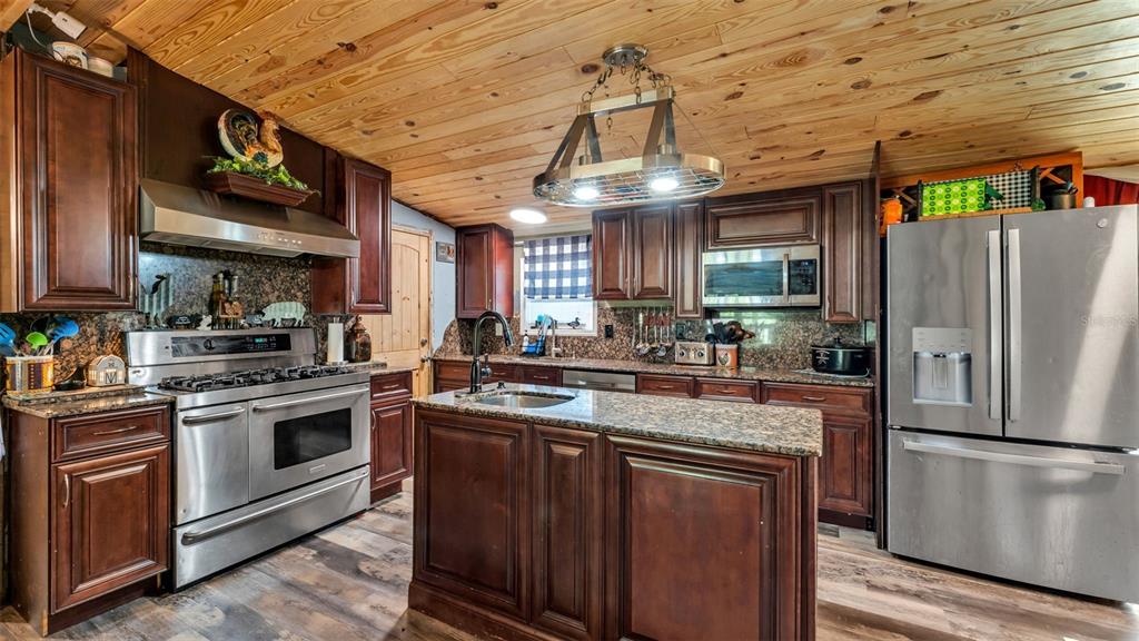 2730 Ranchland Acres Road Lakeland, FL 33809 - Photo 18 of 73