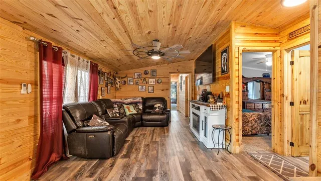 $380,000 | 2730 Ranchland Acres Road, Lakeland, FL 33809