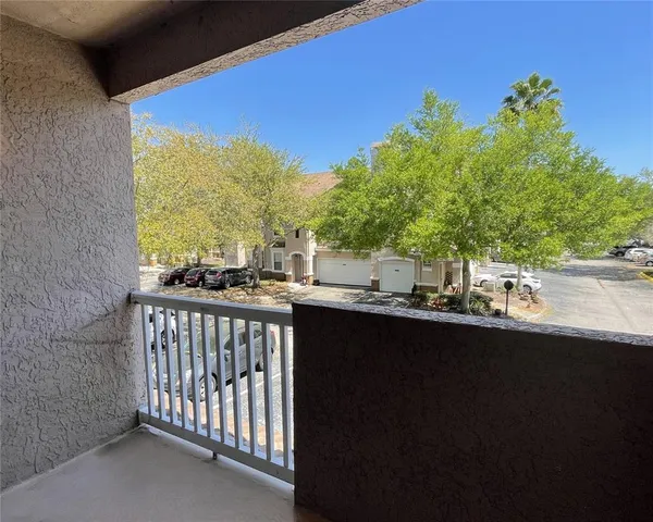 $155,000 | 17952 Villa Creek Drive, Unit 17952, Tampa, FL 33647