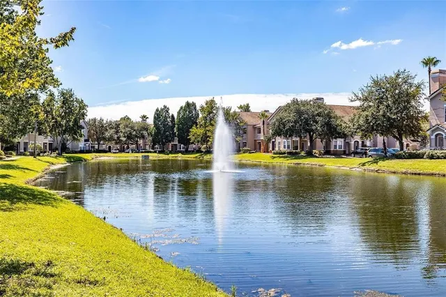 $155,000 | 17952 Villa Creek Drive, Unit 17952, Tampa, FL 33647