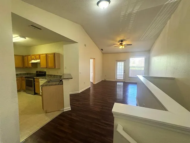 $155,000 | 17952 Villa Creek Drive, Unit 17952, Tampa, FL 33647
