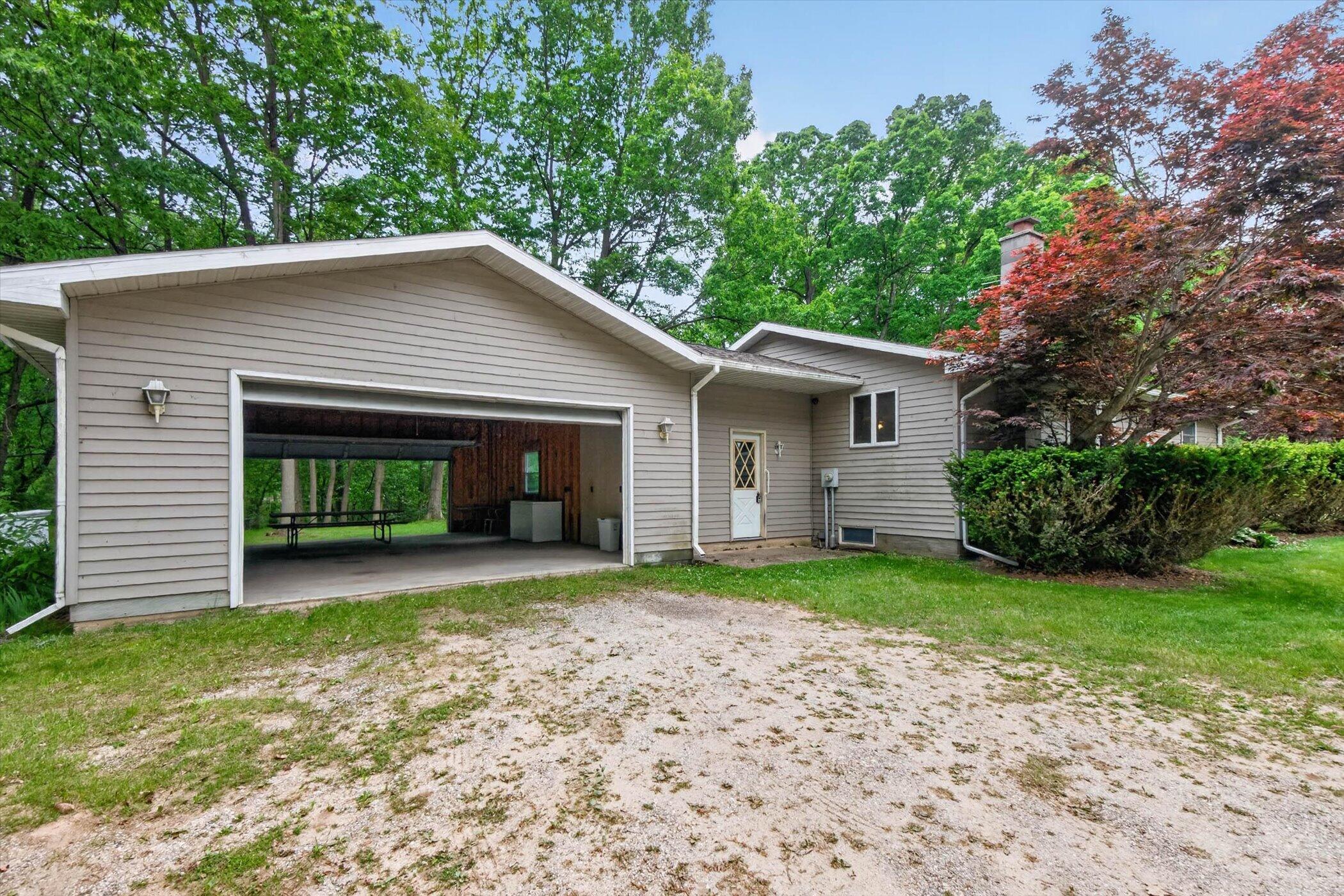 3076 Senator Road Sheridan, MI 48884 - Photo 25 of 47 32-3076-Senator-Rd-Sheridan-WindowStill