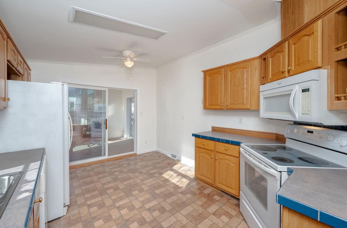 73 Eagle Drive Rochester, NH 03868 - Photo 17 of 41