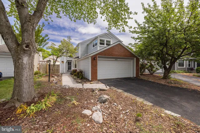 $3,500 | 6015 Good Lion Court, Alexandria, VA 22315