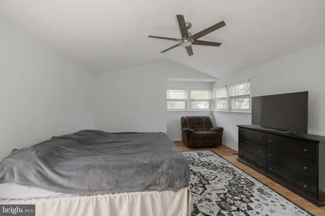 $3,500 | 6015 Good Lion Court, Alexandria, VA 22315