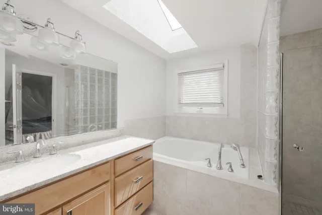 $3,500 | 6015 Good Lion Court, Alexandria, VA 22315