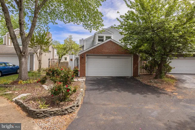 $3,500 | 6015 Good Lion Court, Alexandria, VA 22315