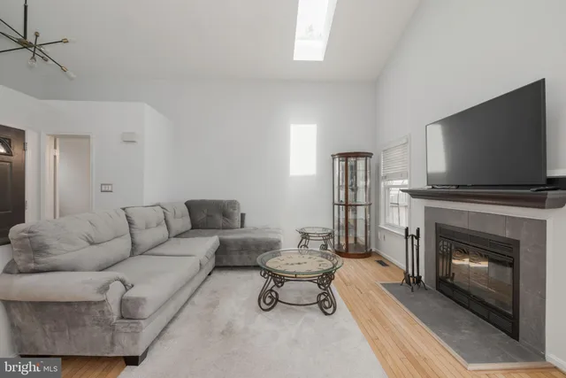 $3,500 | 6015 Good Lion Court, Alexandria, VA 22315