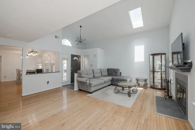 $3,500 | 6015 Good Lion Court, Alexandria, VA 22315