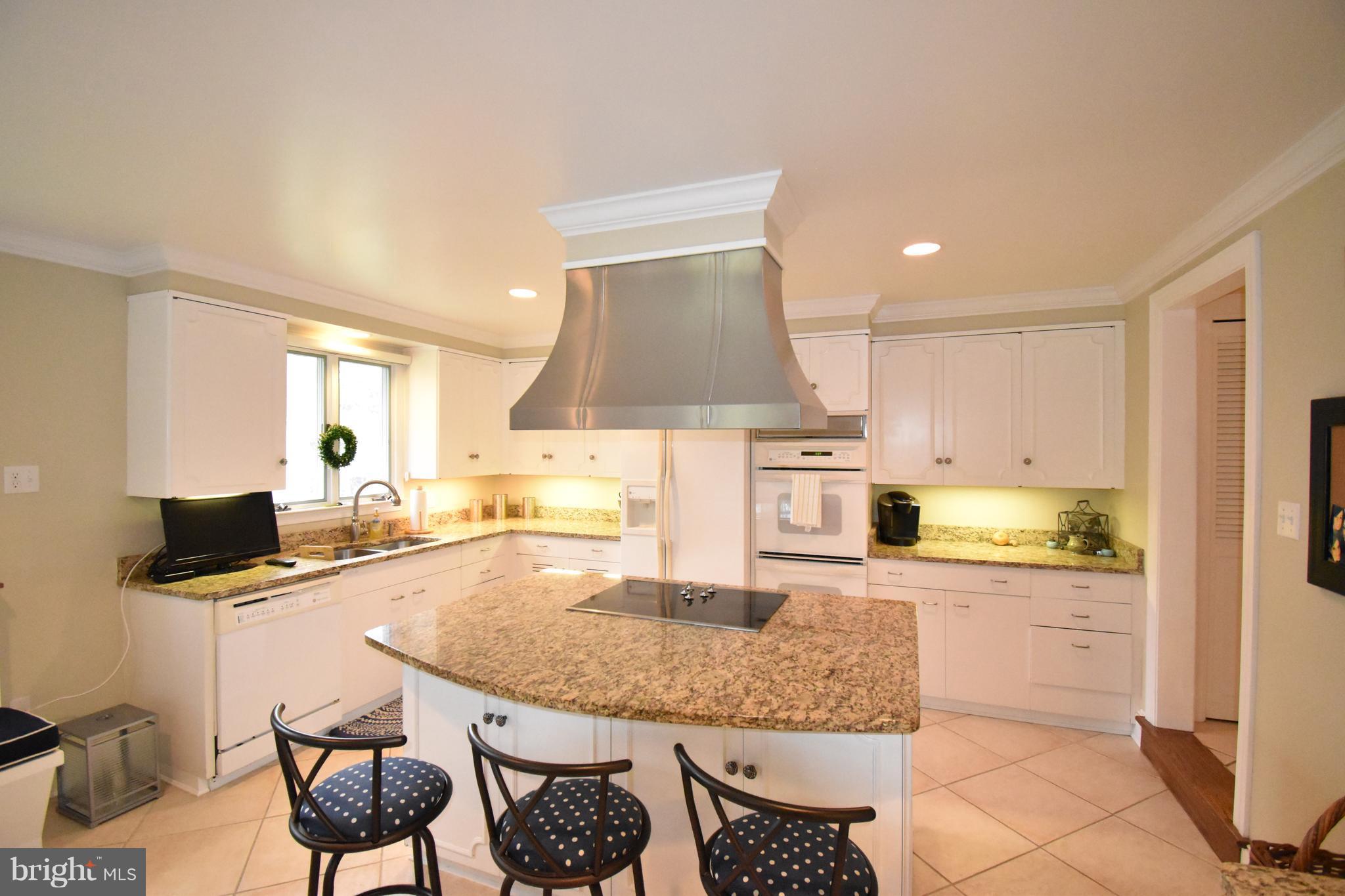 40 Algonquin Road Cambridge, MD 21613 - Photo 7 of 30 Kitchen