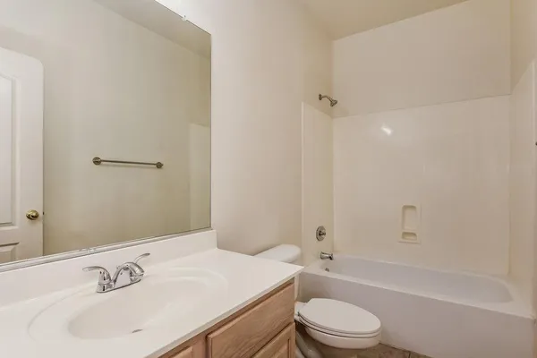 $2,450 | 20734 North 94th Lane, Peoria, AZ 85382