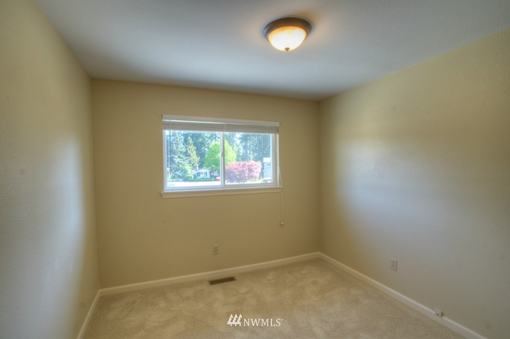 2319 165th Place Southeast Bothell, WA 98012 - Photo 14 of 25