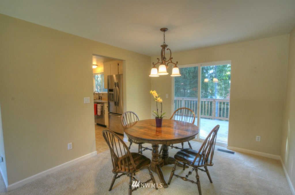 2319 165th Place Southeast Bothell, WA 98012 - Photo 9 of 25
