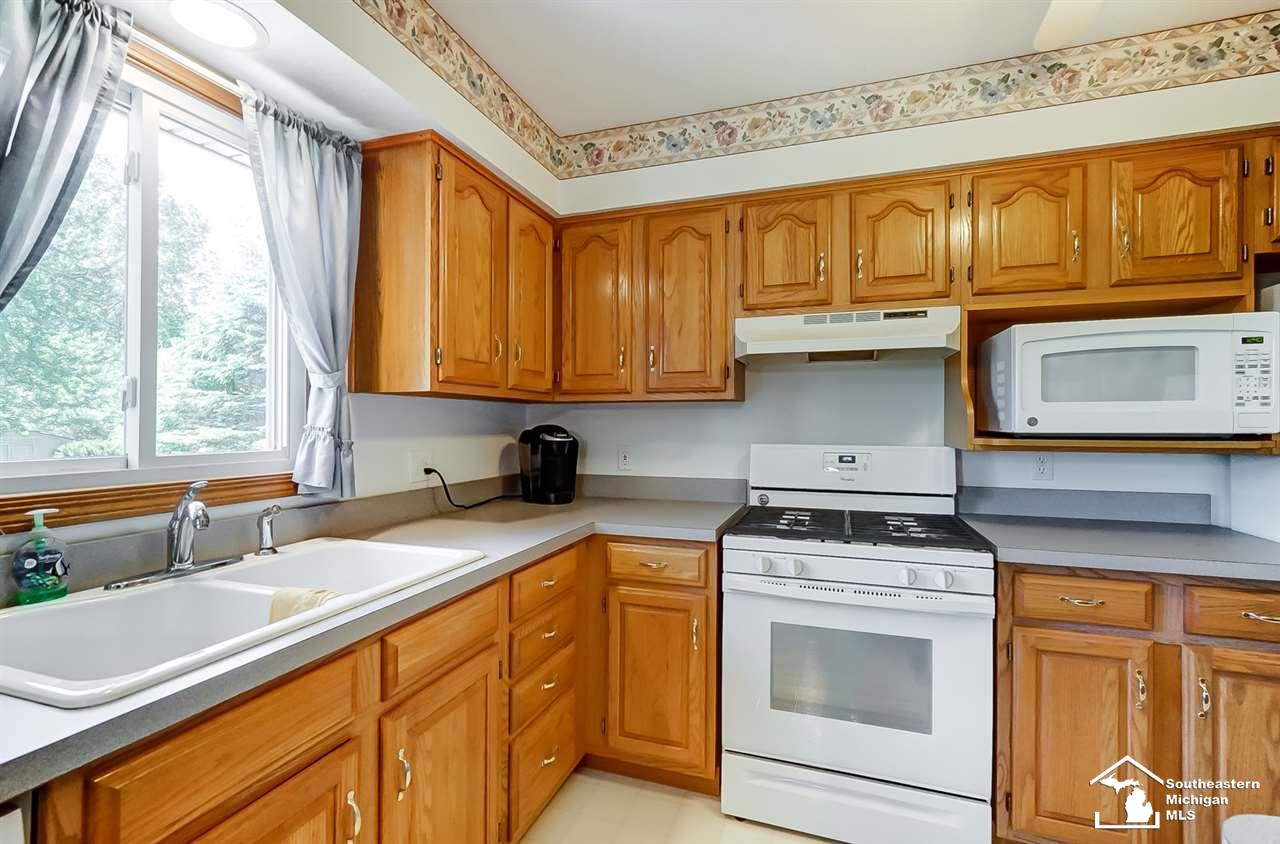 11665 Trost Road Ida, MI 48140 - Photo 8 of 26