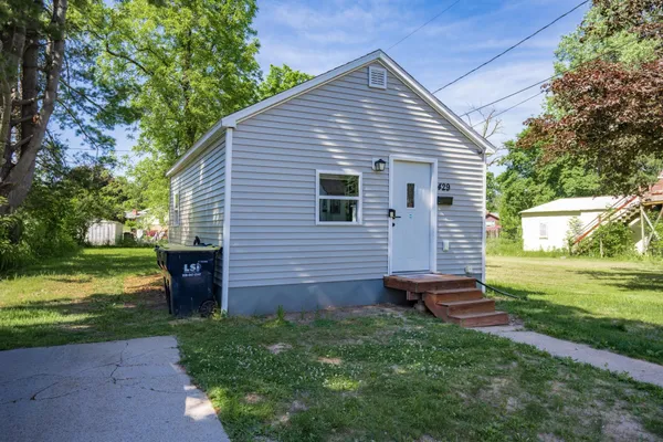 $135,000 | 429 West W, Mauston, WI 53948