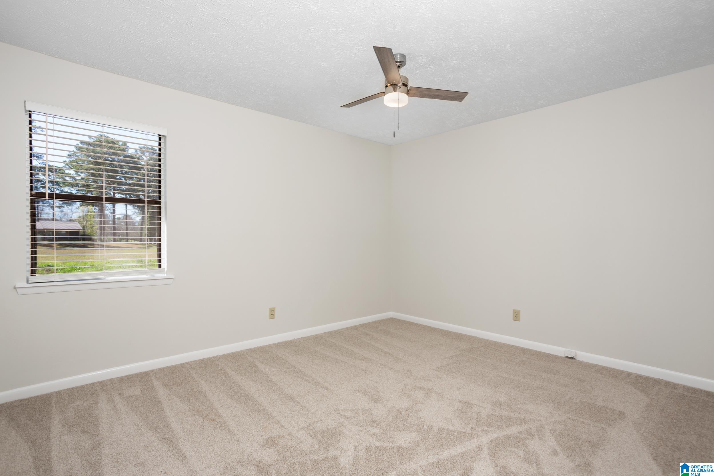 1502 Fillys Run Weaver, AL 36277 - Photo 23 of 32
