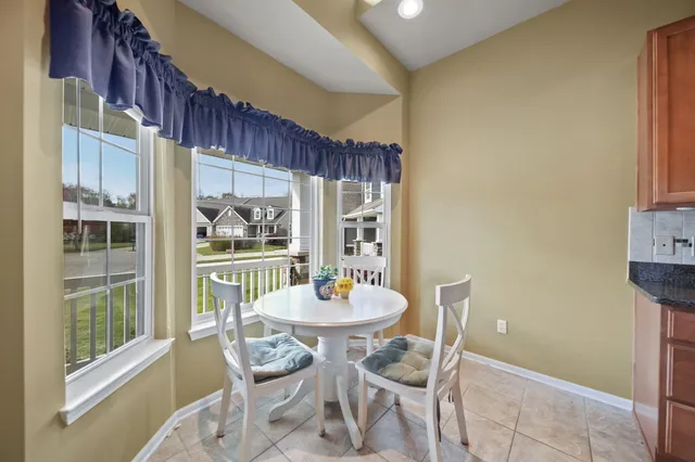 $339,900 | 4650 Suffolk Lane, Unit 31, Jackson, MI 49201