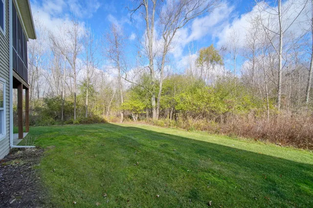 $339,900 | 4650 Suffolk Lane, Unit 31, Jackson, MI 49201