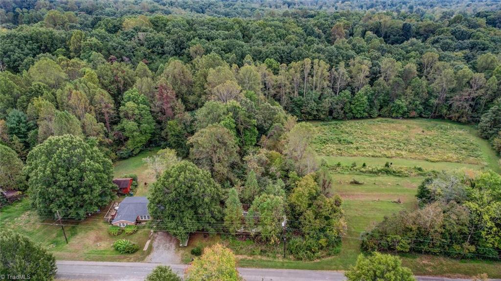 172 Dillard Road Reidsville, NC 27320 - Photo 3 of 9 Gallery Image 3