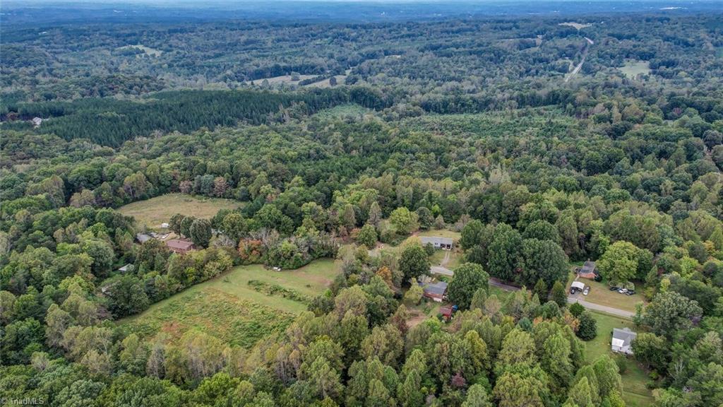172 Dillard Road Reidsville, NC 27320 - Photo 5 of 9 Gallery Image 5
