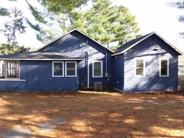 26 Tomahawk Drive Buzzards Bay, MA 02532 - Photo 20 of 20 251-596854 - right side