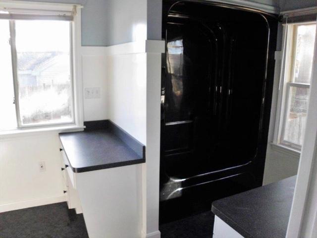 26 Tomahawk Drive Buzzards Bay, MA 02532 - Photo 5 of 20 251-596854 - bathroom vanity and tub vie