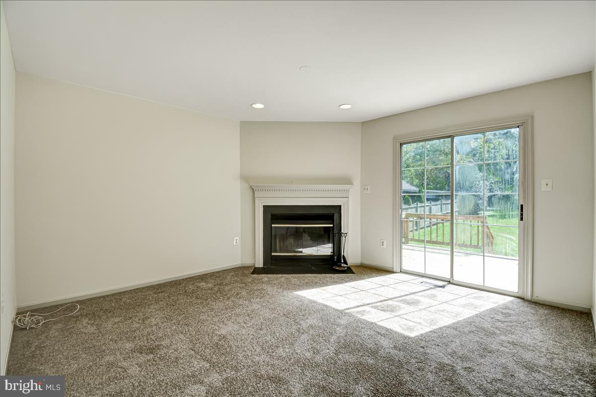 809 Hollywood Avenue Silver Spring, MD 20904 - Photo 15 of 36 Family Room off Kitchen