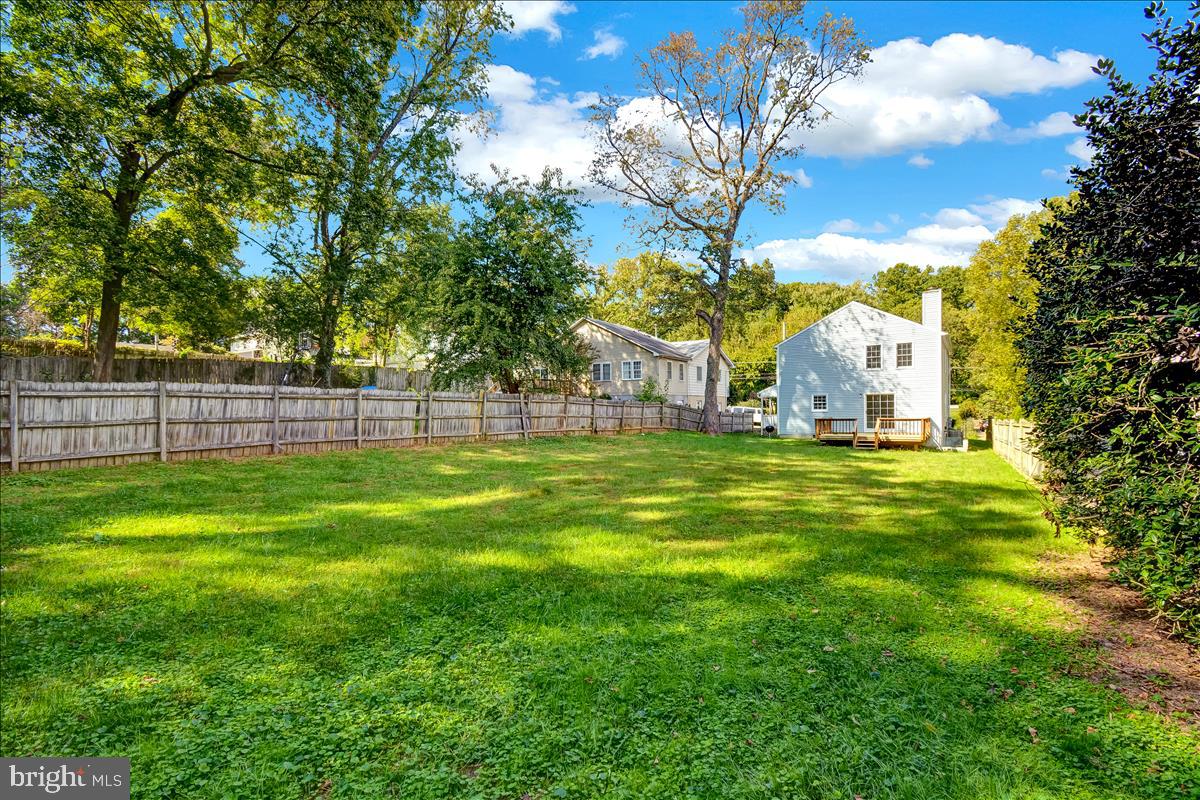 809 Hollywood Avenue Silver Spring, MD 20904 - Photo 35 of 36 More than 1/4 of an acre of flat rear yard