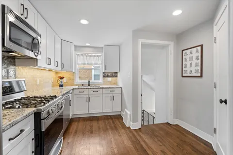 $440,000 | 5542 North Osceola Avenue, Chicago, IL 60656