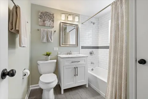 $440,000 | 5542 North Osceola Avenue, Chicago, IL 60656