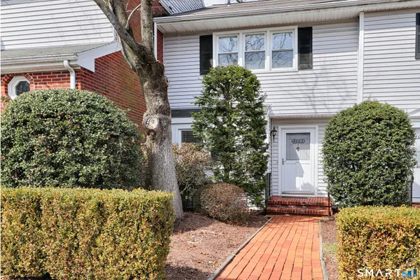 $579,000 | 4025 Park Avenue, Unit 4025, Fairfield, CT 06825