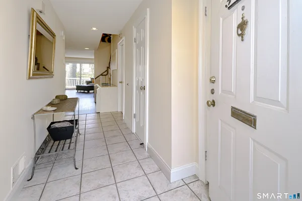 $579,000 | 4025 Park Avenue, Unit 4025, Fairfield, CT 06825