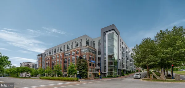 $435,000 | 145 Riverhaven Drive, Unit 131, Oxon Hill, MD 20745