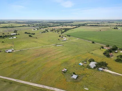 a view of a tennis court