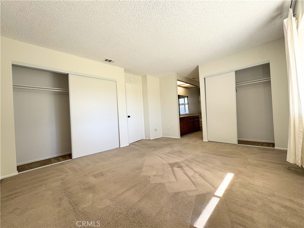 208 Deborah Court Riverside, CA 92507 - Photo 11 of 17 Primary Suite