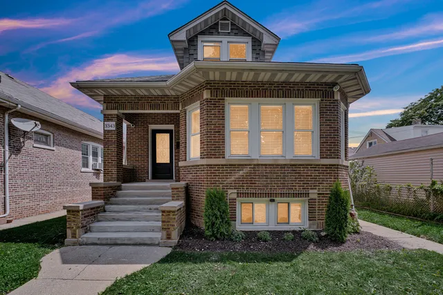 $559,900 | 3343 North Narragansett Avenue, Chicago, IL 60634