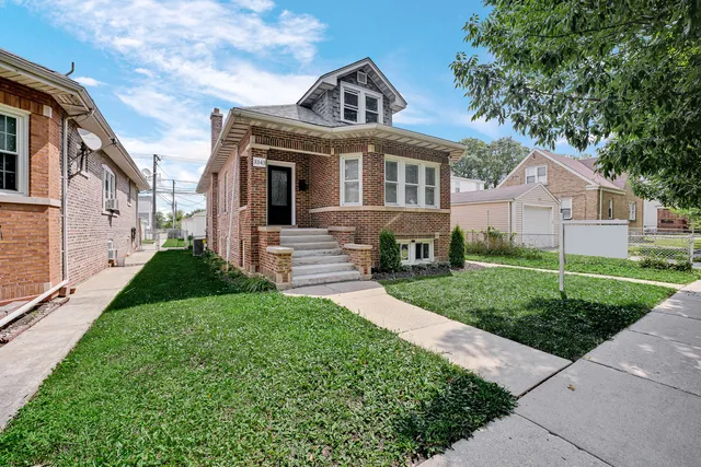 $559,900 | 3343 North Narragansett Avenue, Chicago, IL 60634
