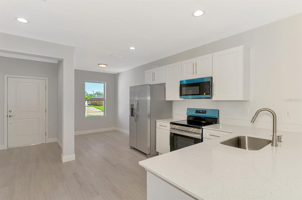 11223 Pendleton Avenue Englewood, FL 34224 - Photo 13 of 86