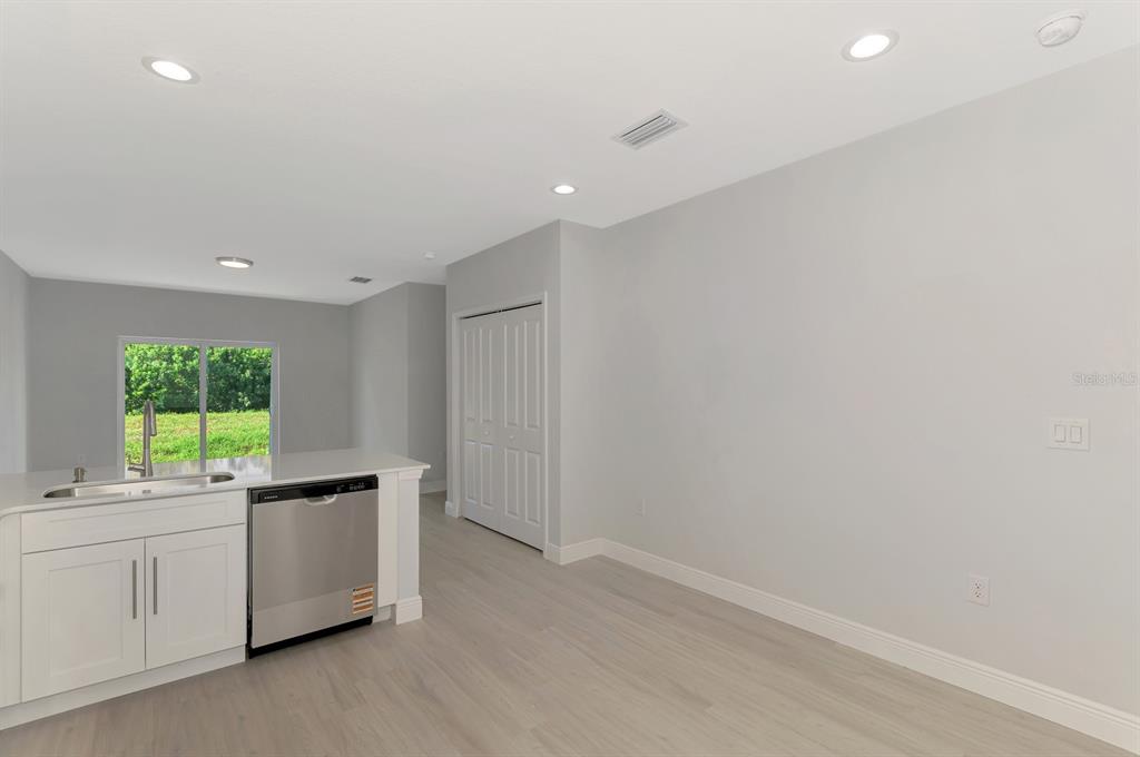 11223 Pendleton Avenue Englewood, FL 34224 - Photo 16 of 86